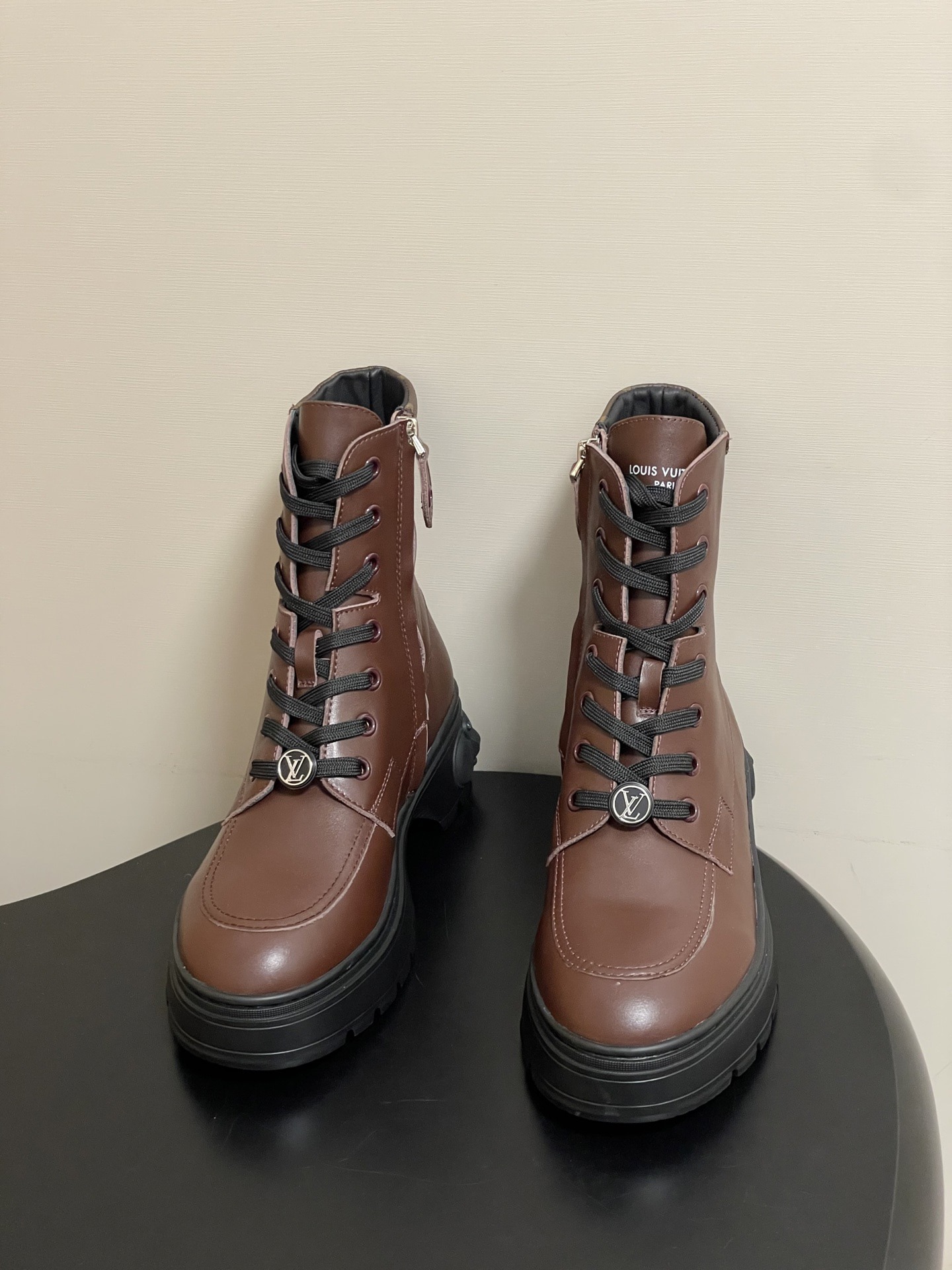 루이비통 신상 앵클부츠