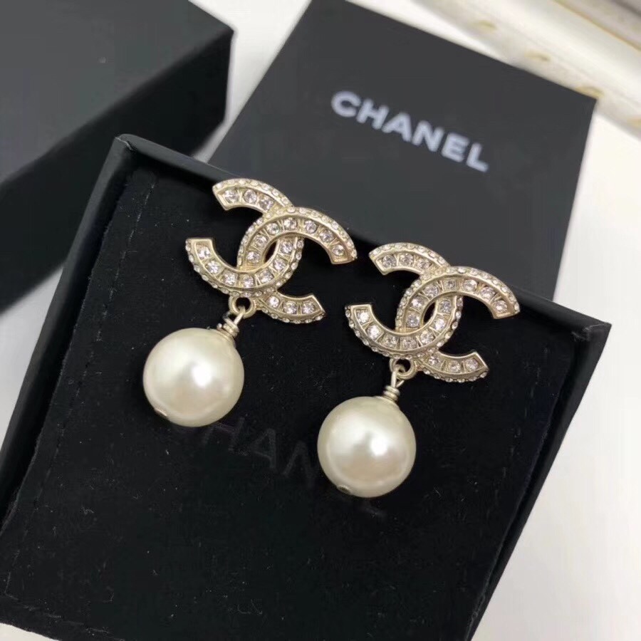 샤넬 최신 진주 이어링