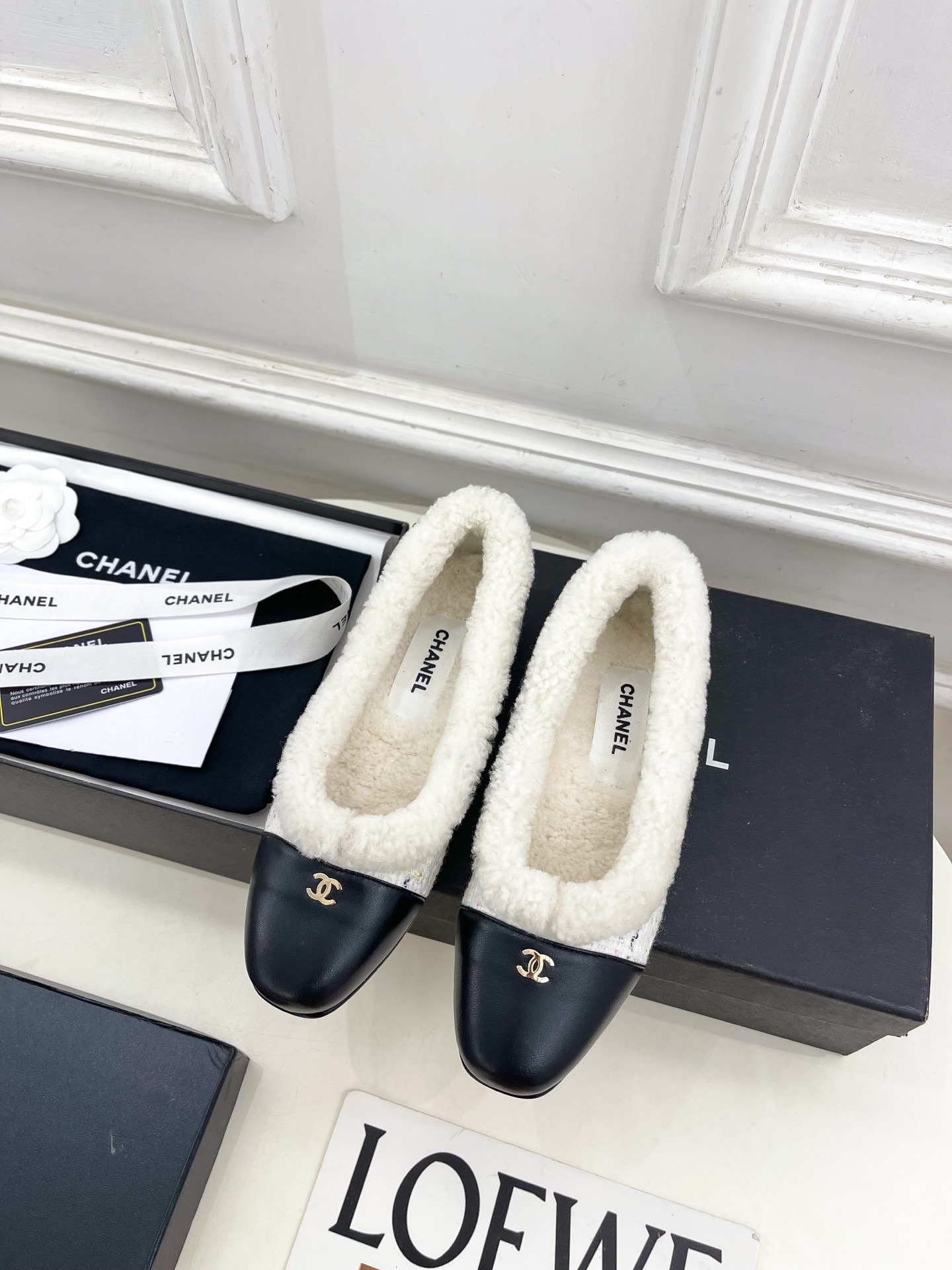 샤넬 25 신상 퍼 발레화