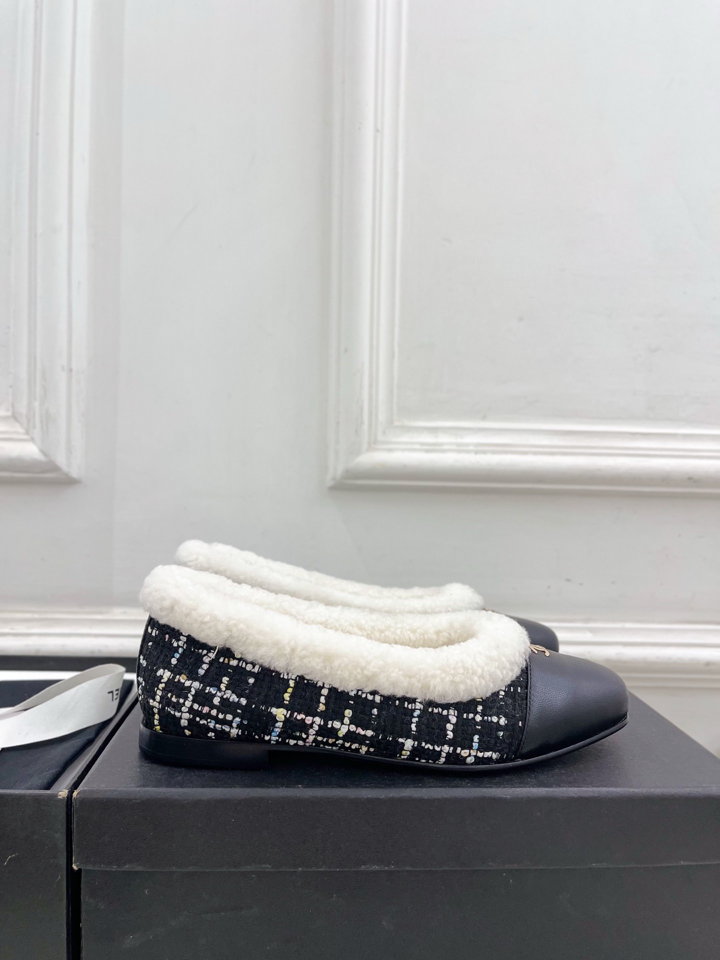 샤넬 25 신상 퍼 발레화