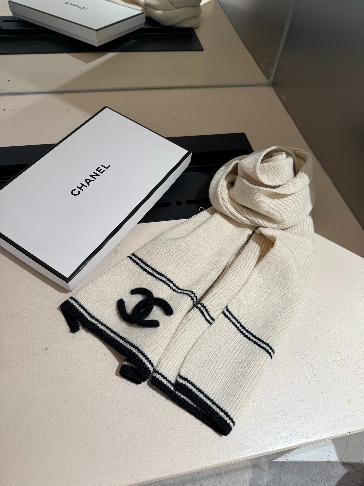 샤넬 니트 캐시미어 머플러