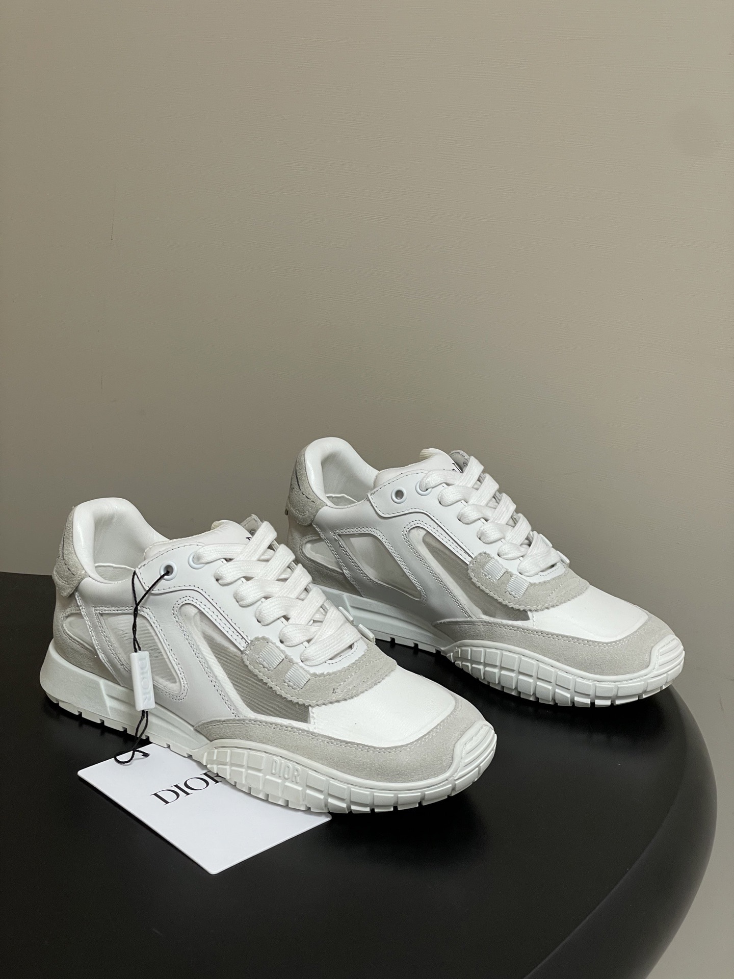 디올 메쉬 스트랩 통굽 런닝화