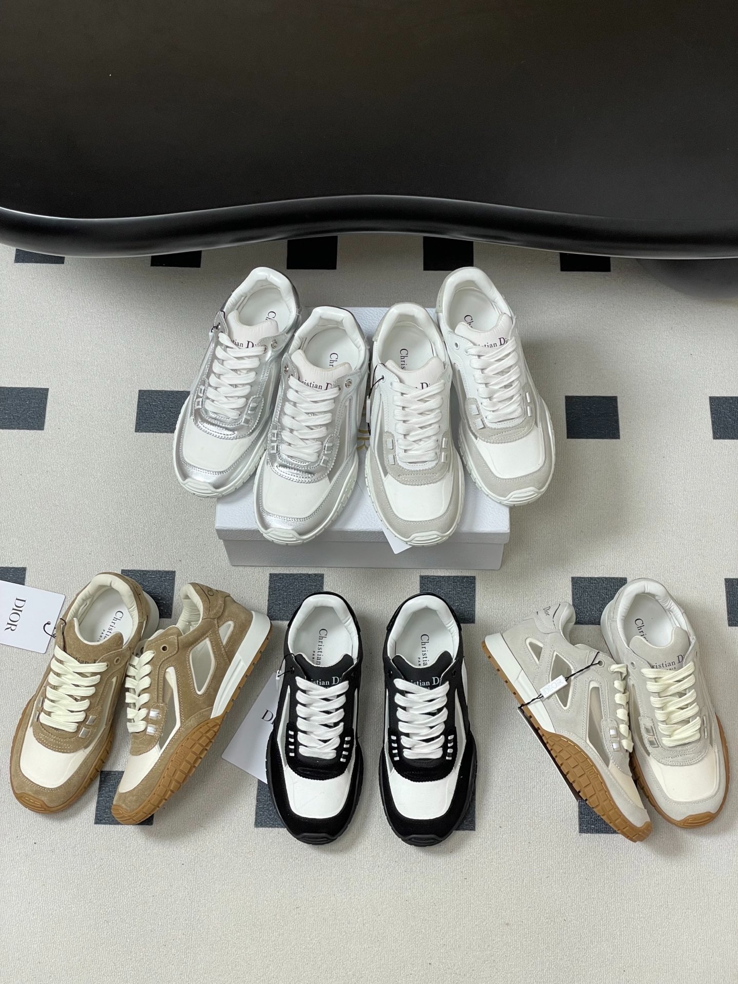 디올 메쉬 스트랩 통굽 런닝화