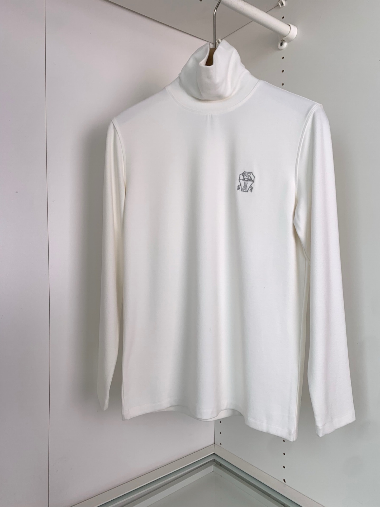 브루넬로쿠치넬리쿠치넬리 앙고라 폴라 탑