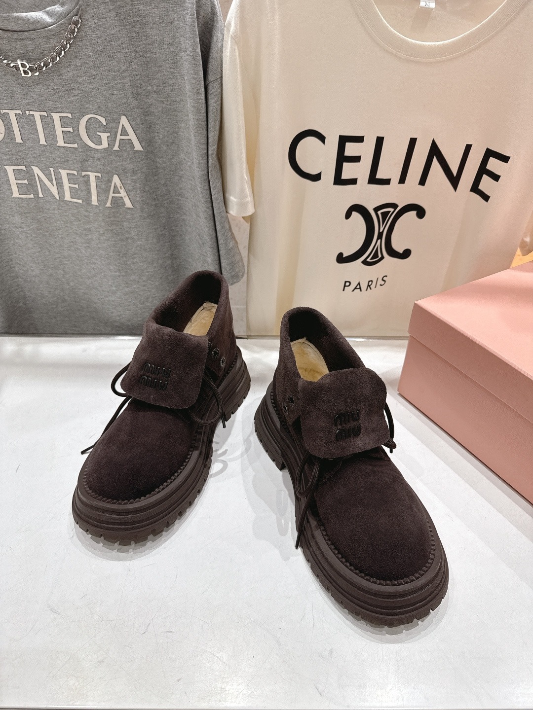 미우미우 25ss 신상 하이탑 스노우부츠