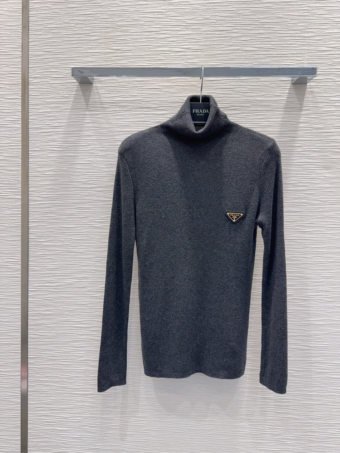 프라다 25 신상 고탄력 탑