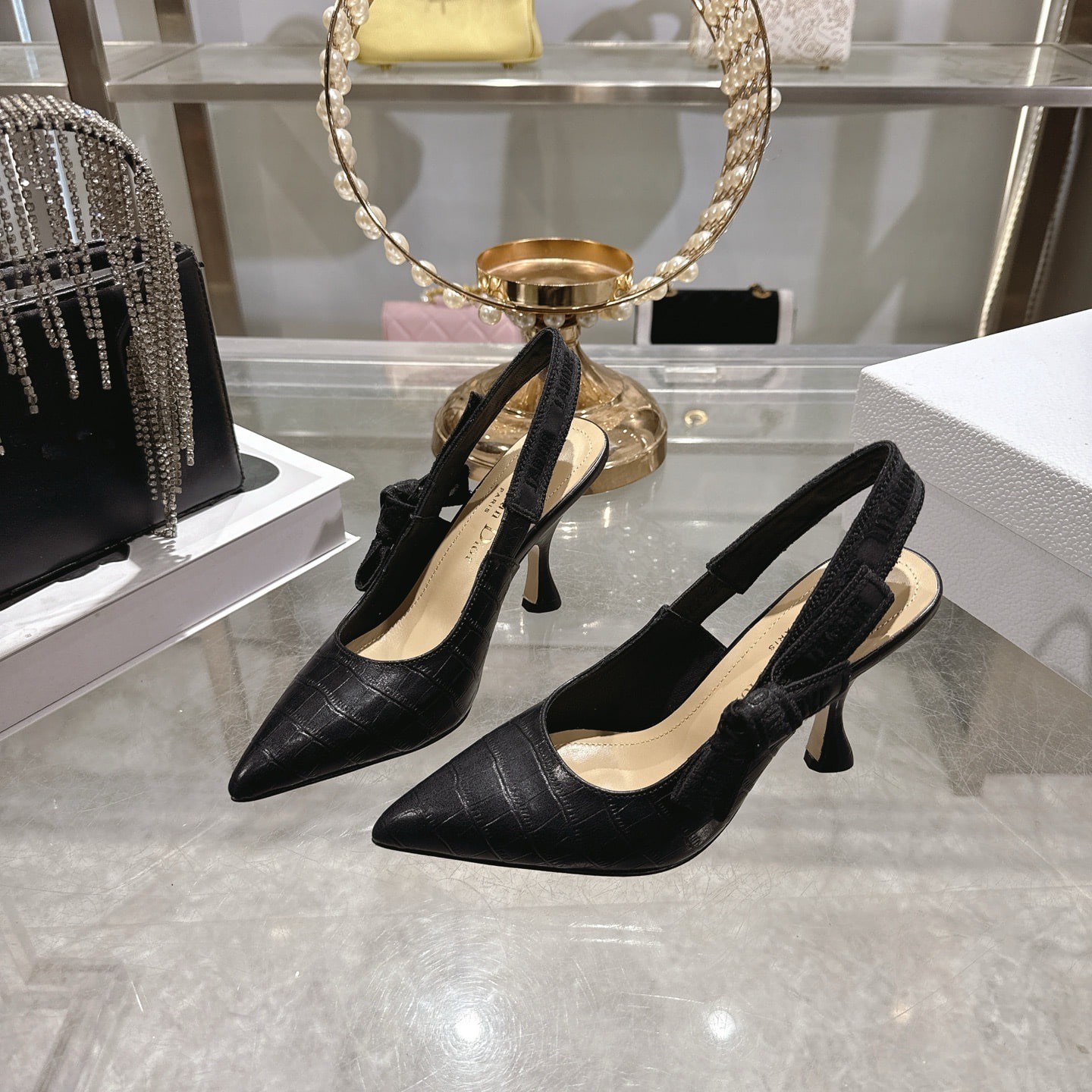 디올 26 뉴 하이탑 스틸레토 힐