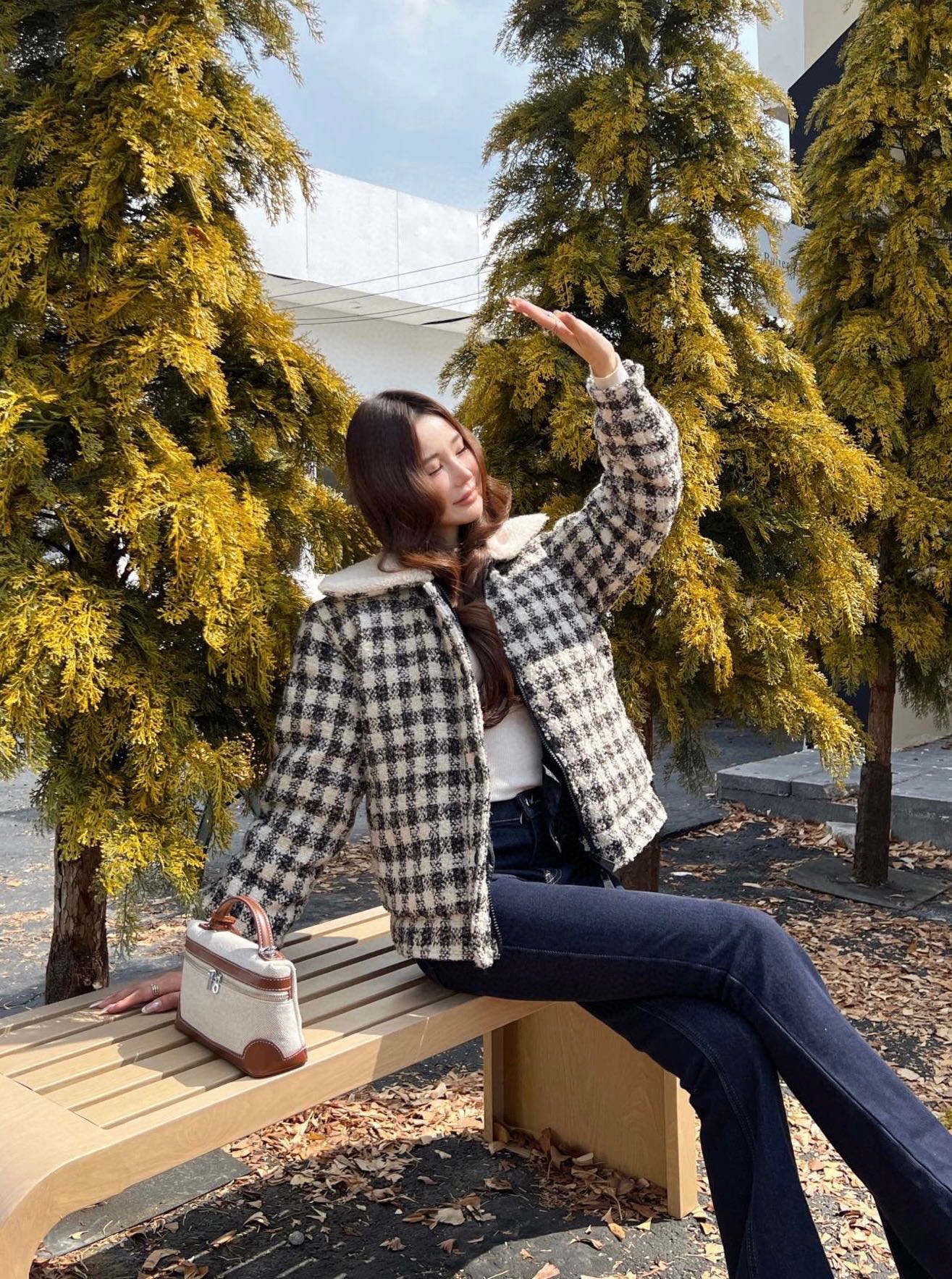 몽클레어 신상 우븐 트위드 구스다운