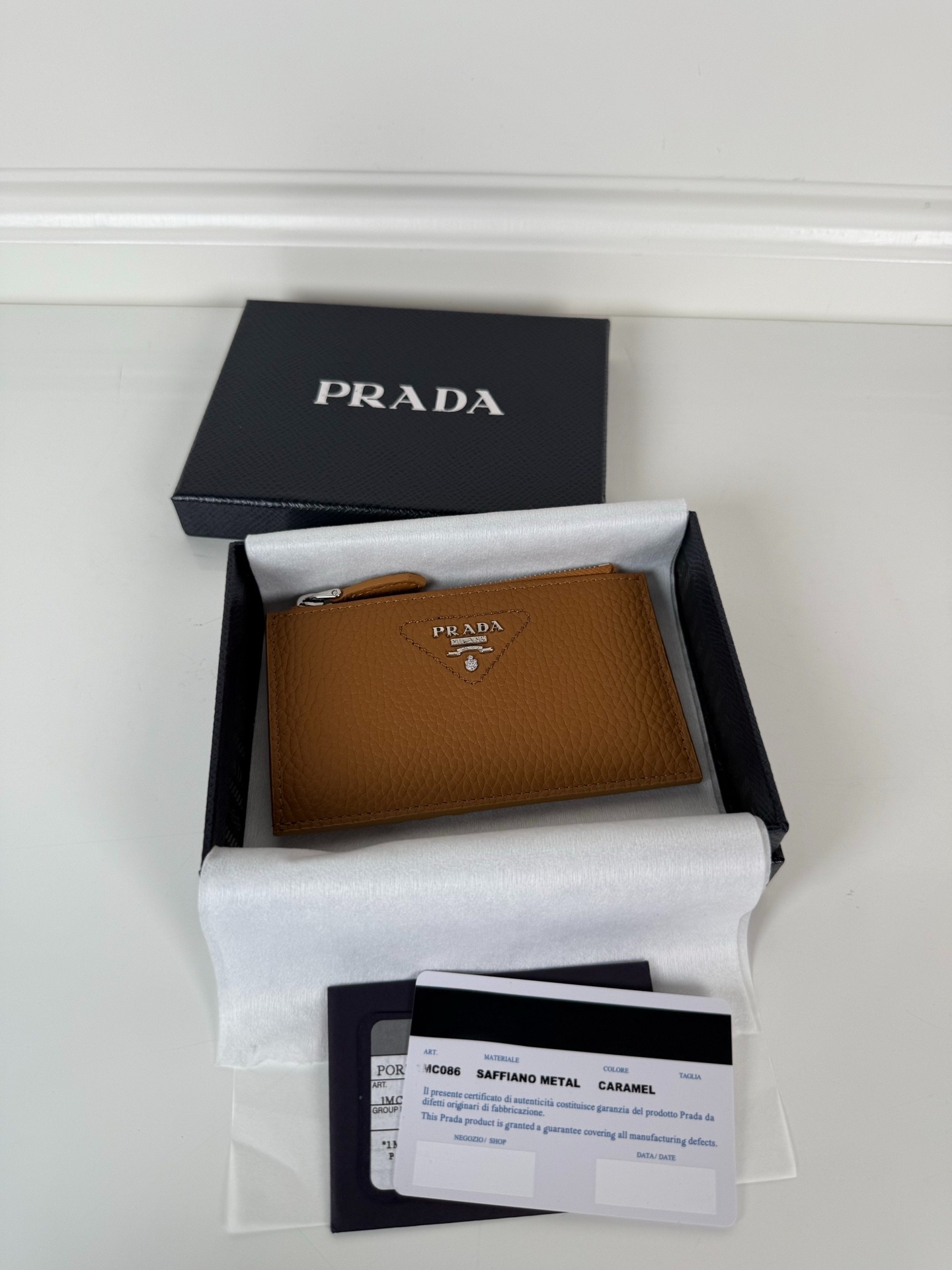 프라다 카드지갑