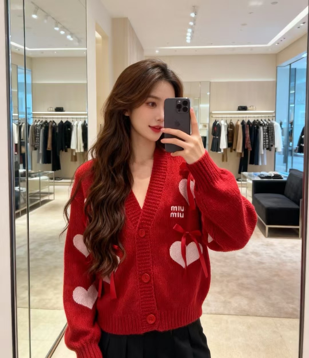 미우미우 26 신상 브이넥 리본 니트 카디건