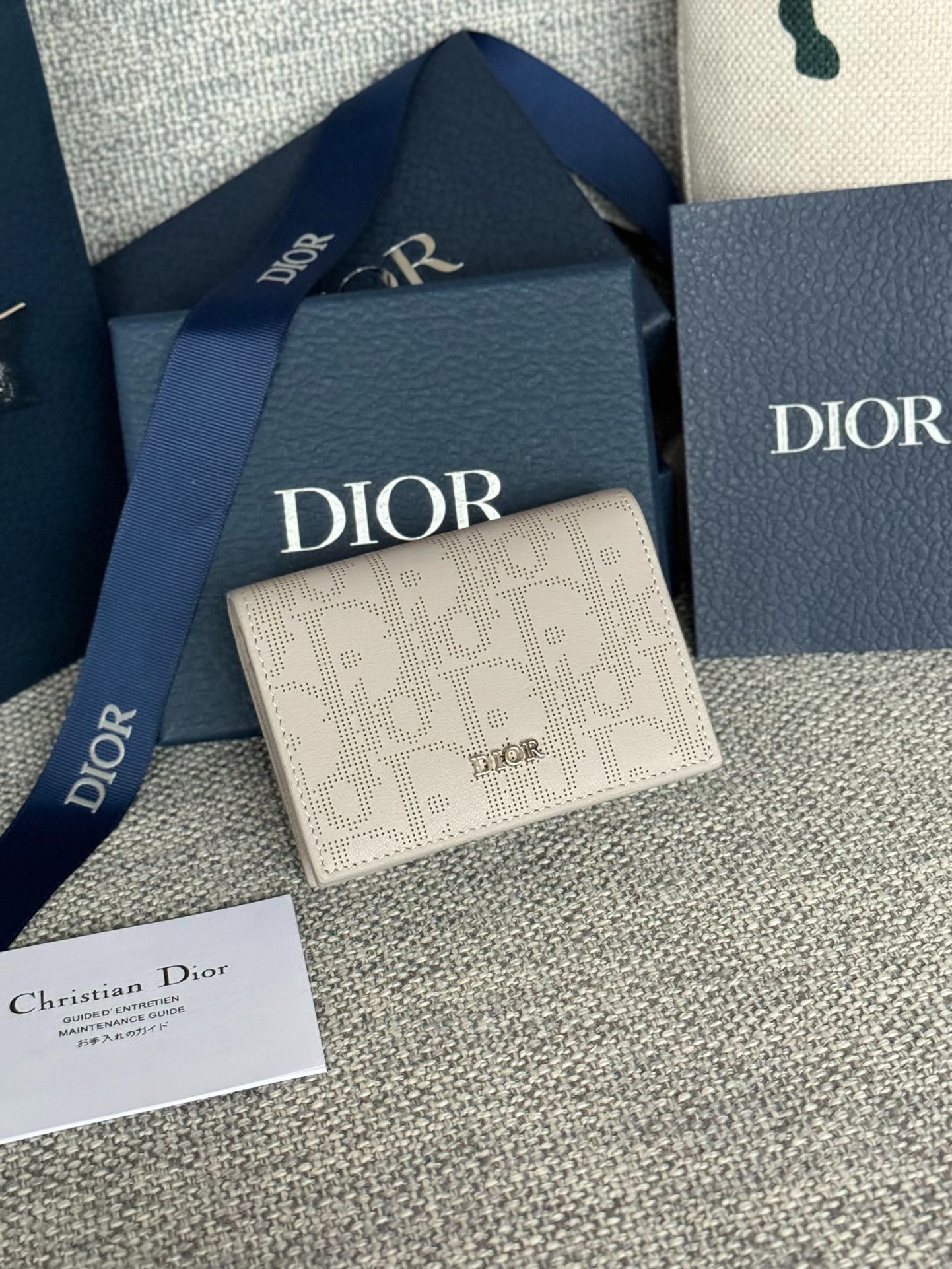 디올 오블리크 갤럭시 카드 지갑