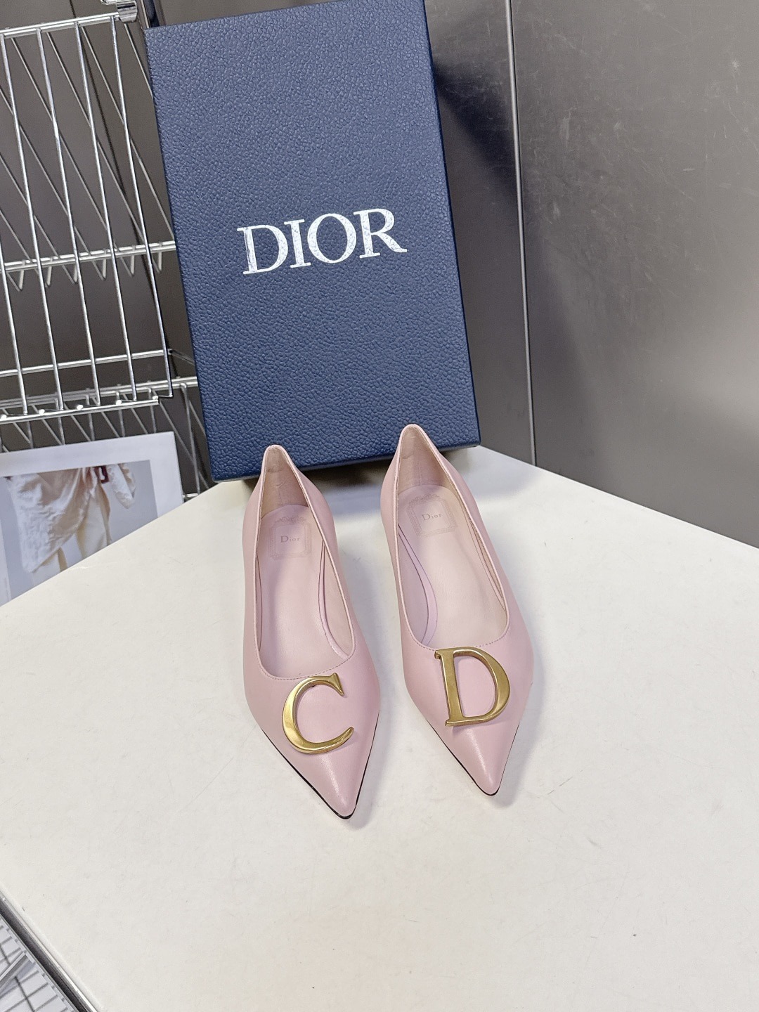 디올 26 봄여름 CD 메탈 펌프스 힐