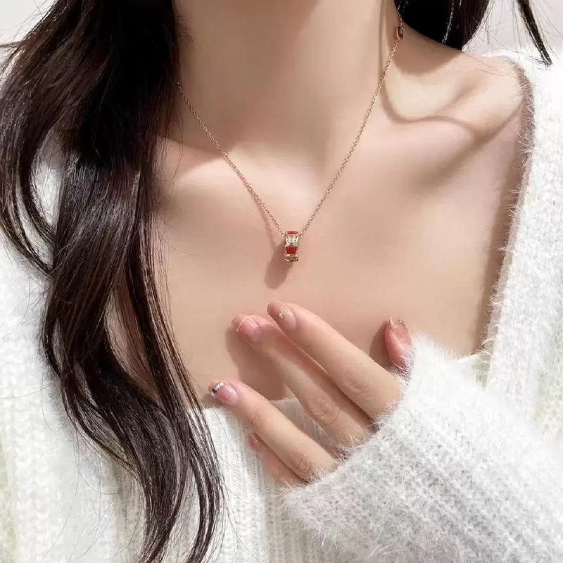 불가리 세르펜티 목걸이