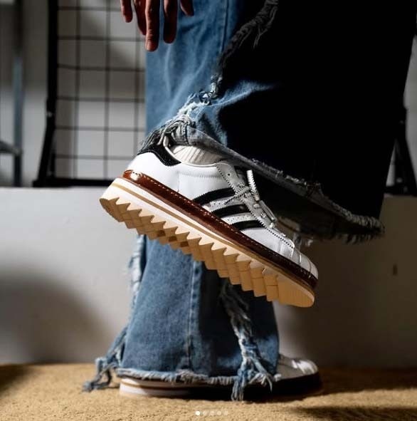 아디다스 슈퍼스타 클라우드 화이트 코어 블랙 