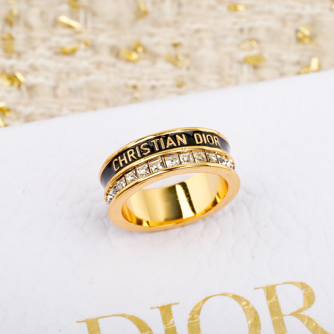 디올 레이어드 레터링 큐빅 반지