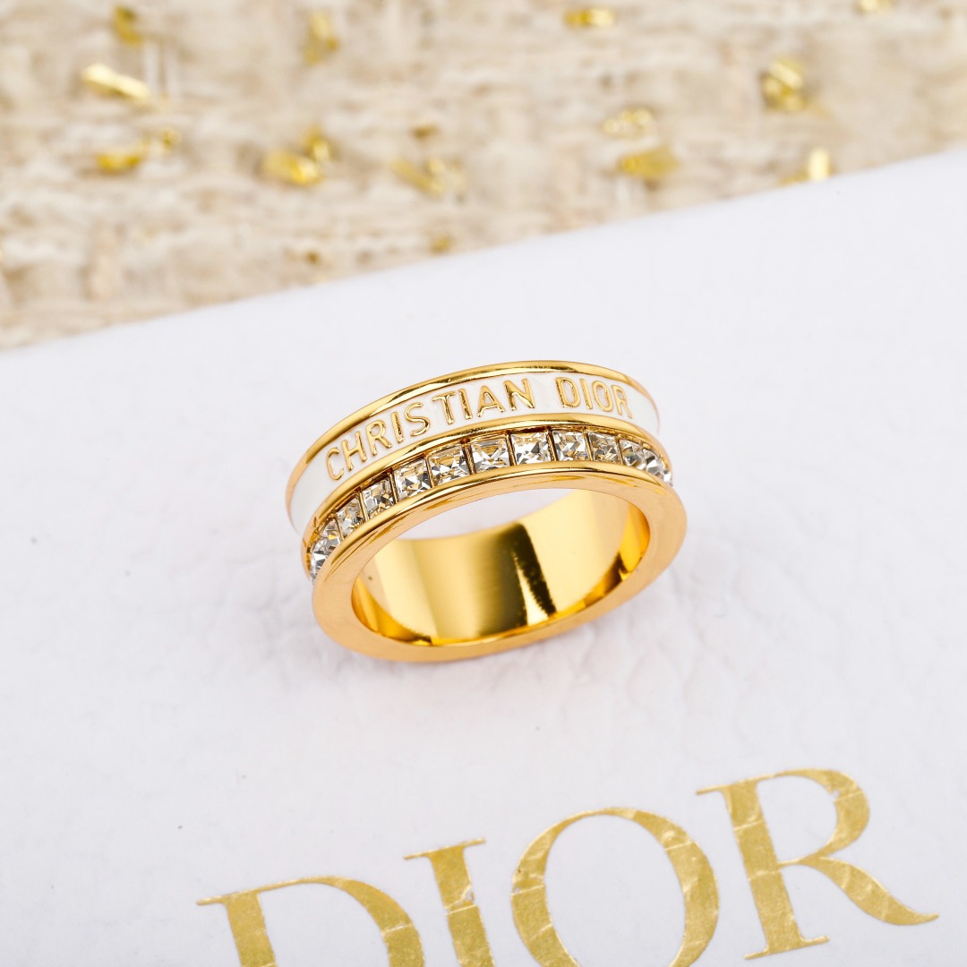 디올 레이어드 레터링 큐빅 반지