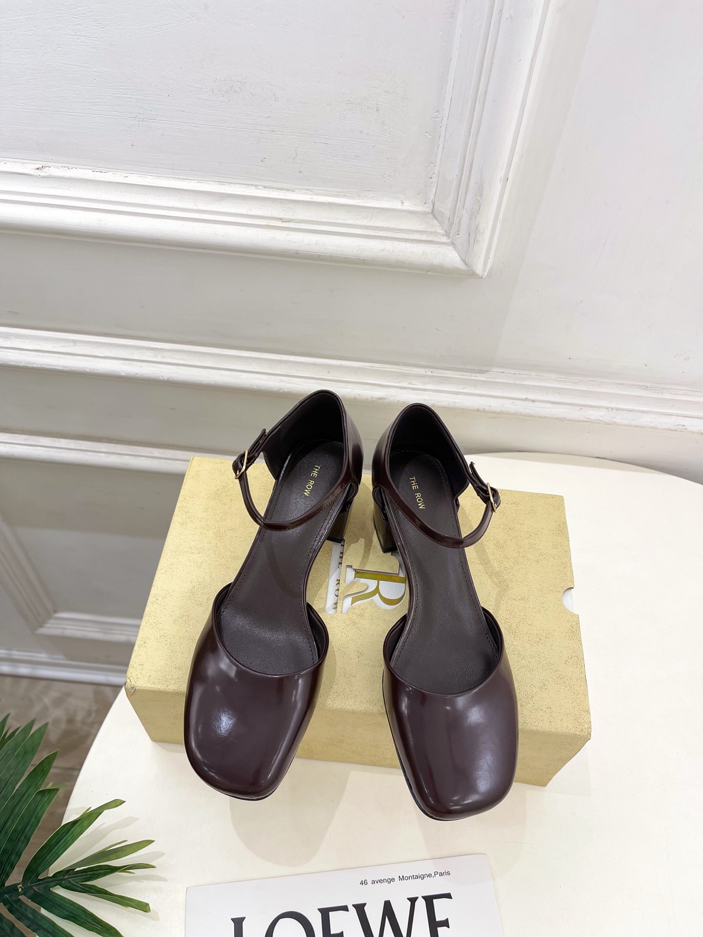 더로우 26 신상 심플 빈티지 통굽 샌들