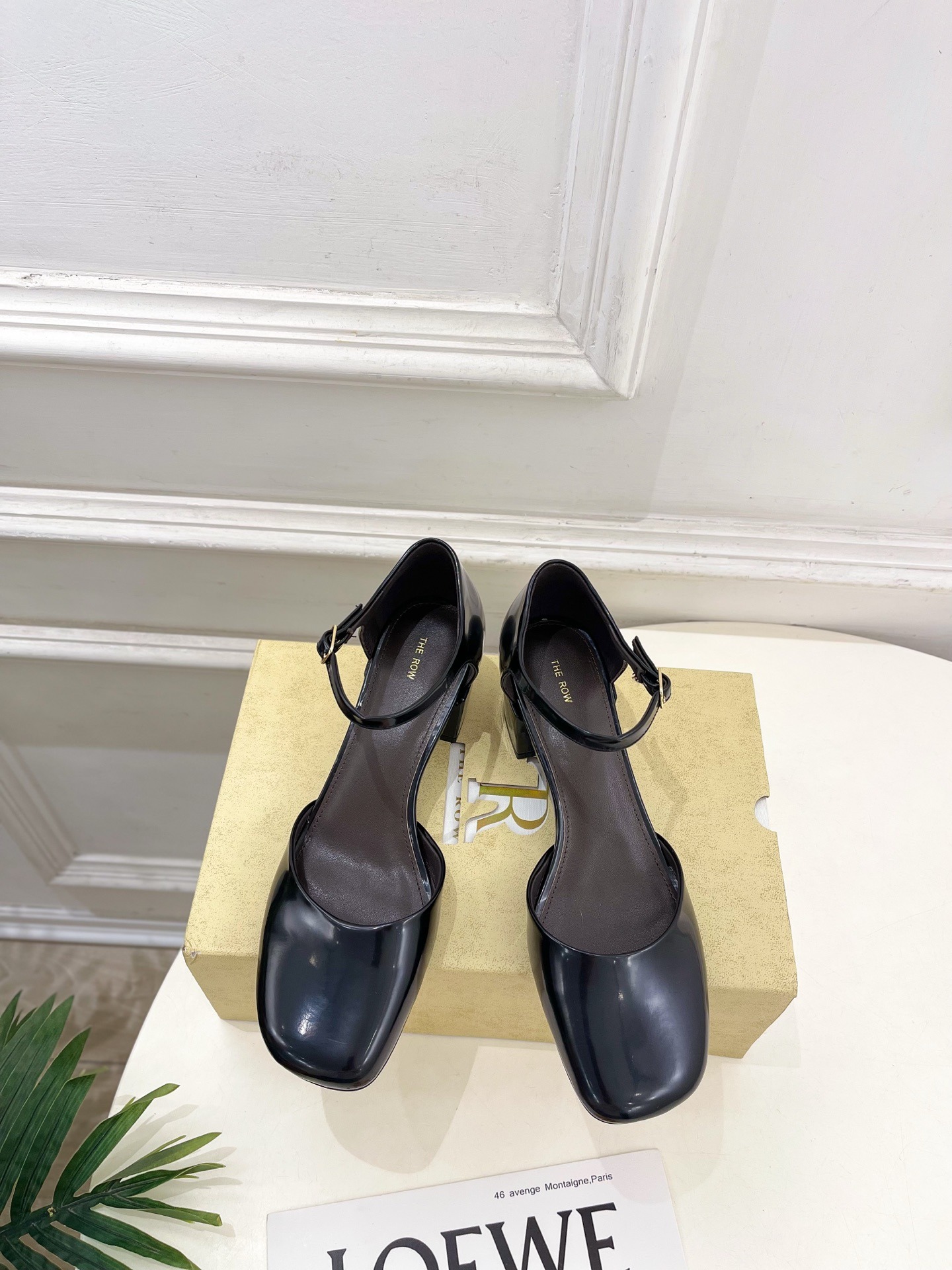 더로우 26 신상 심플 빈티지 통굽 샌들