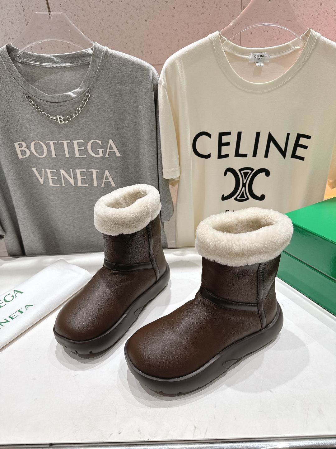 보테가베네타 F028 스노우 부츠