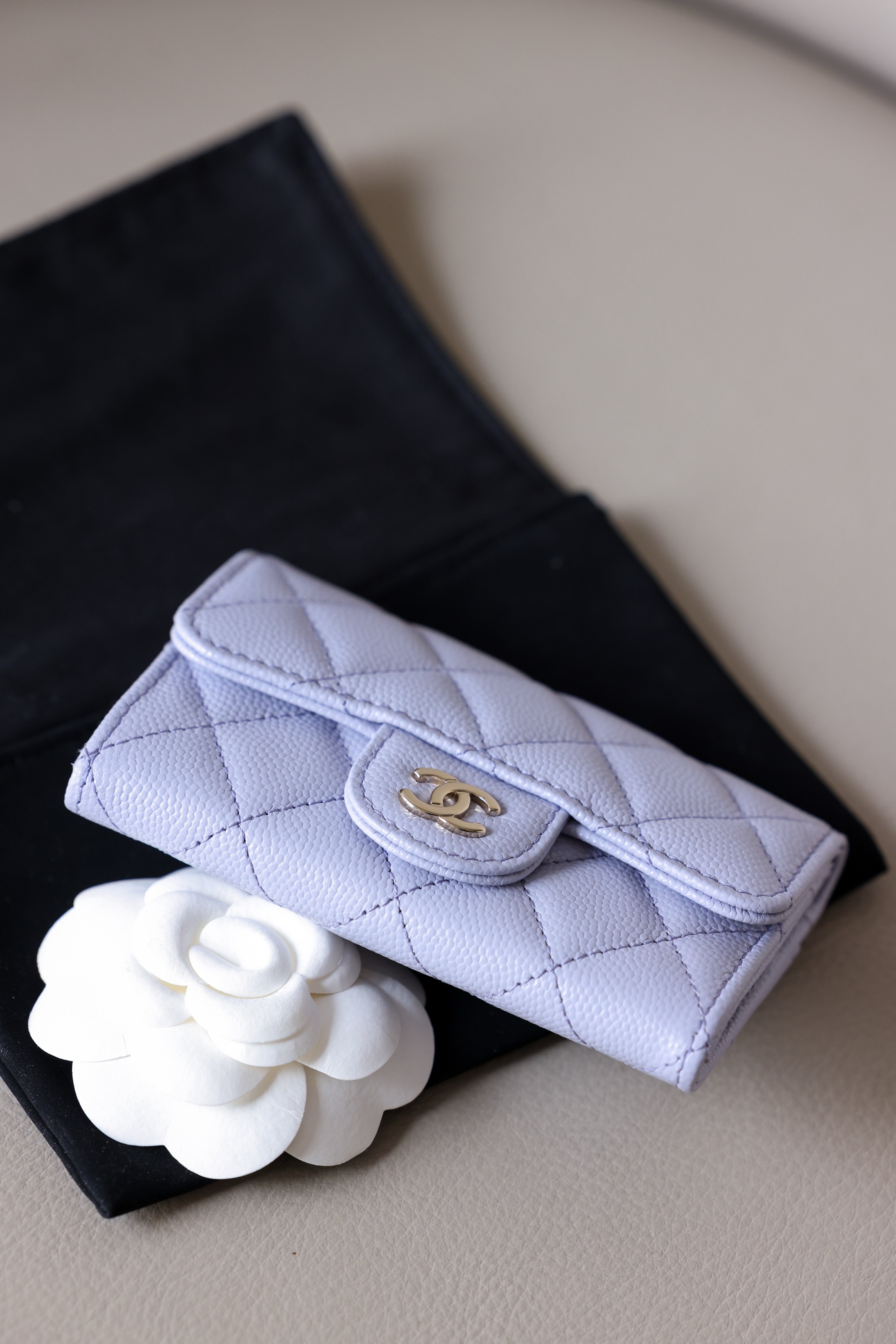 샤넬 클래식 동전 지갑