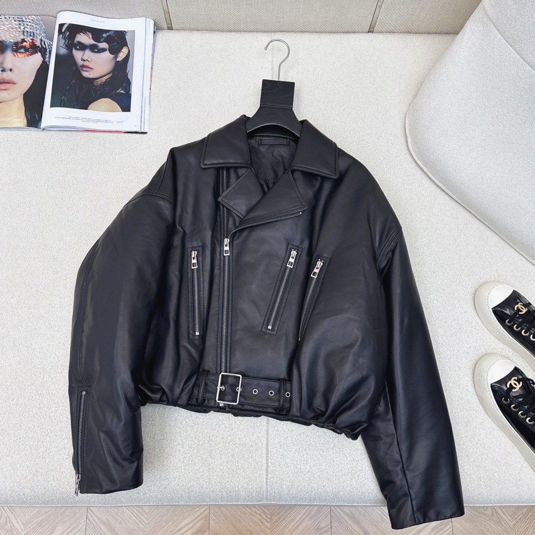 로에베 26Ss 봄 신상 무스탕 다운점퍼