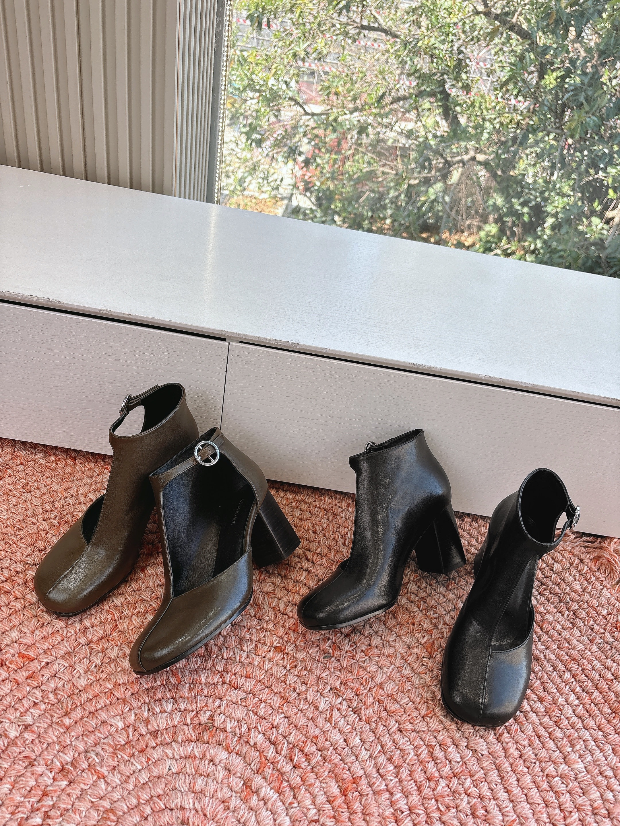 르메르 통굽 펀칭 앵클부츠