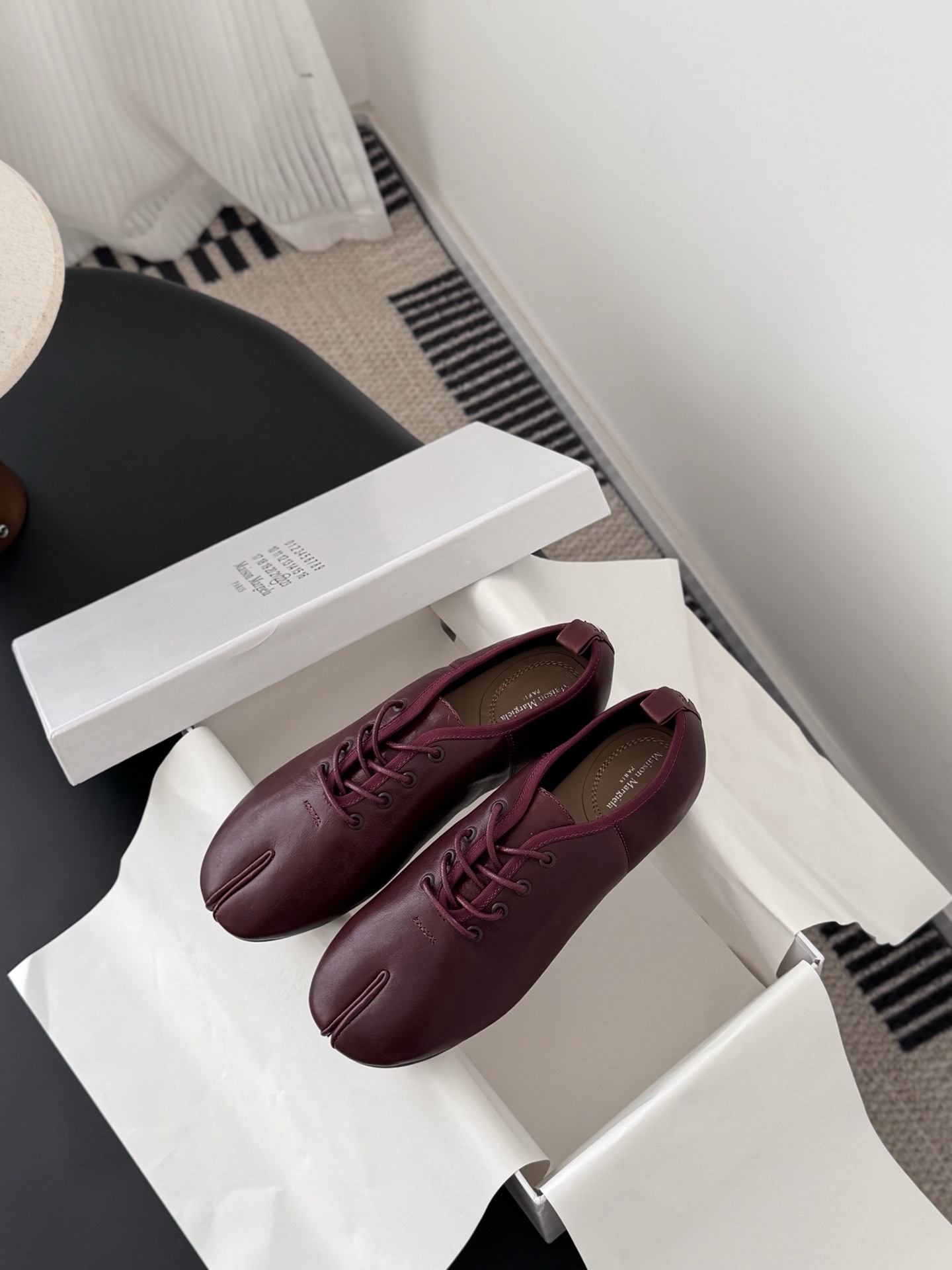 메종마르지엘라 양가죽 토 슈즈