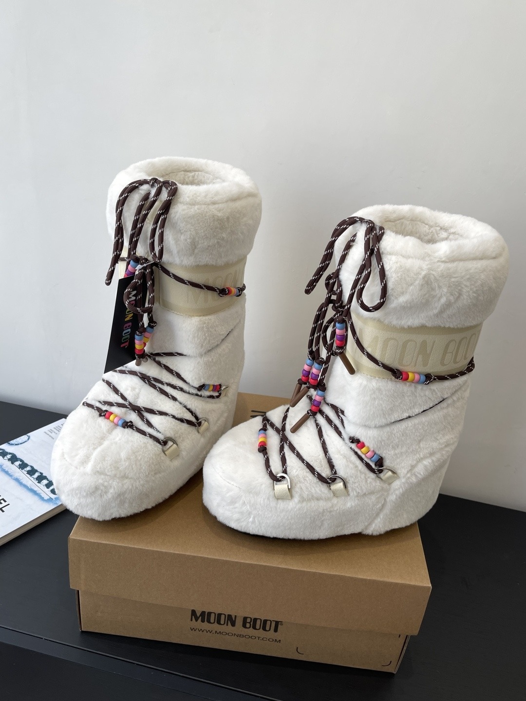 몽클레어 문부츠 아이콘 로우 페이크 퍼 비즈 부츠