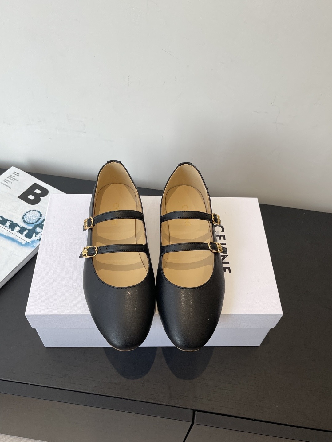 셀린느 신상 메리제인 플랫