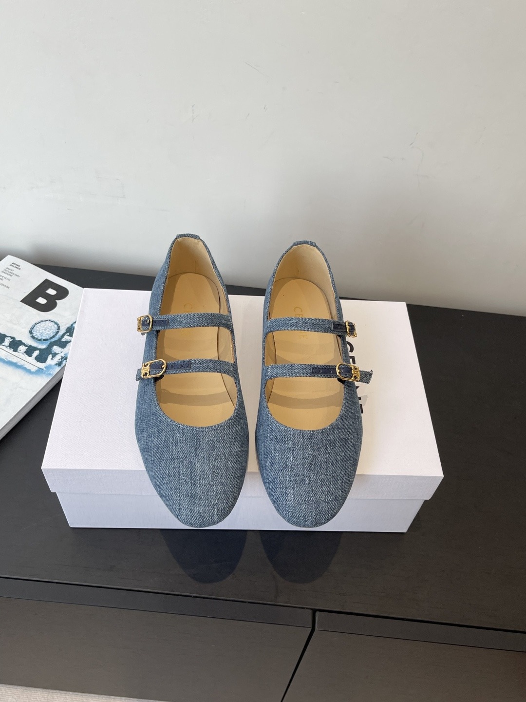 셀린느 신상 메리제인 플랫