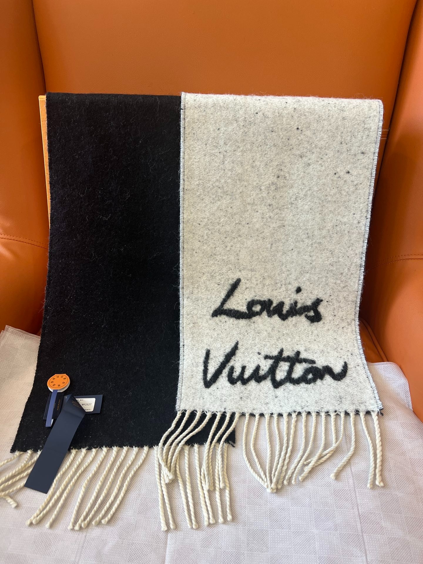 루이비통 겨울 신상 앙고라 머플러