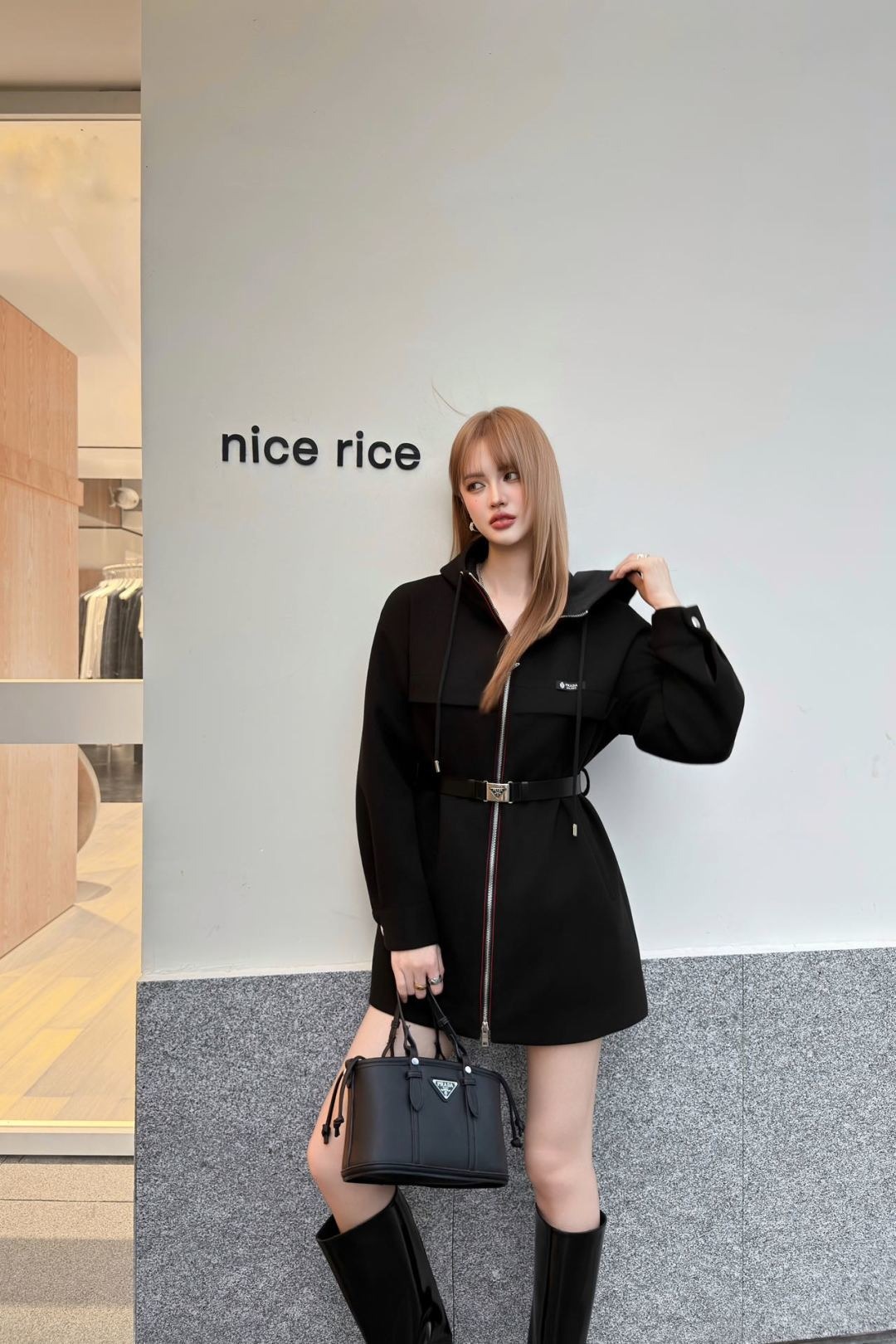 프라다 25 캐시고라 리나일론 코트