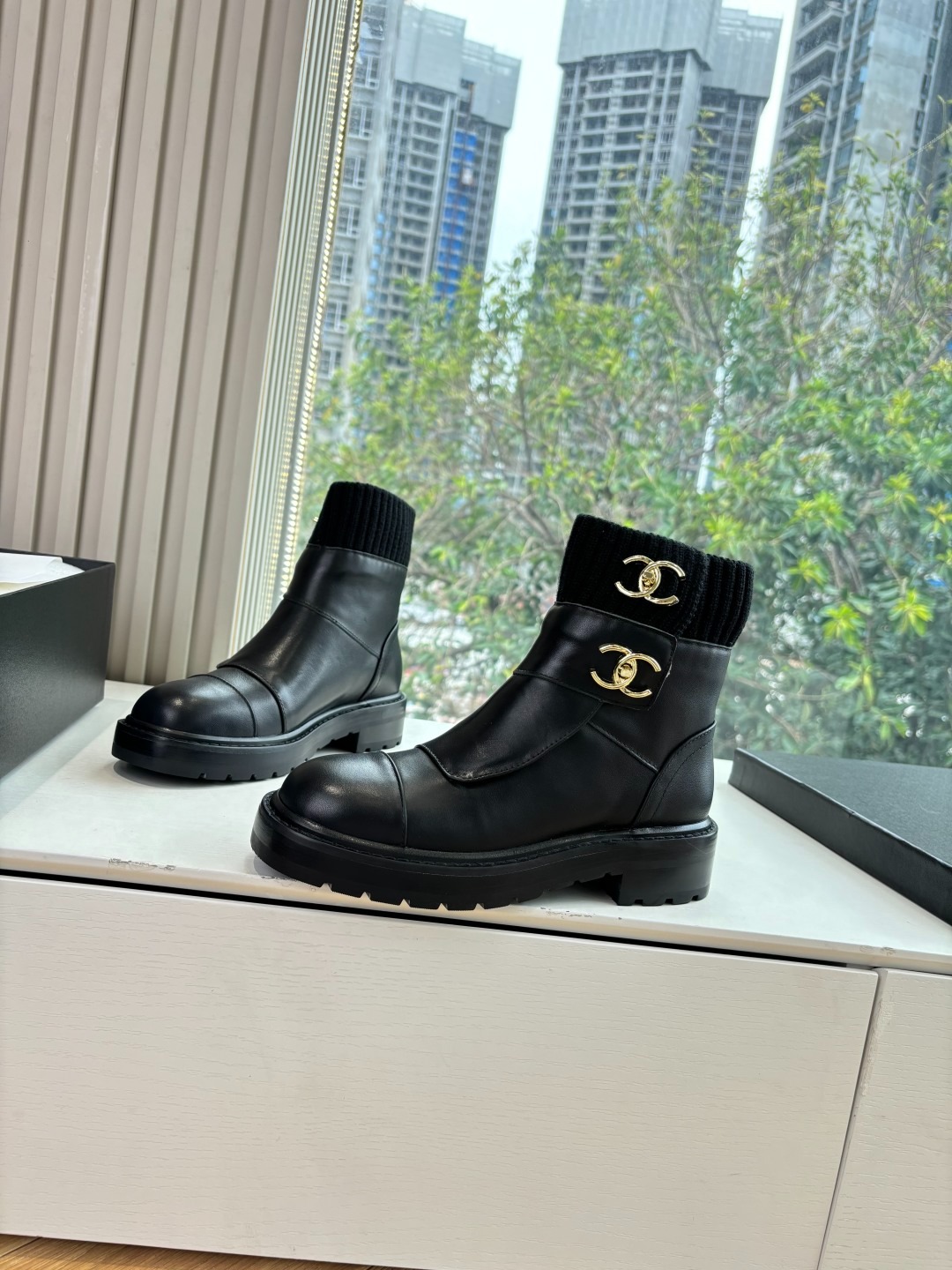 샤넬 신상 첼시 앵클 부츠