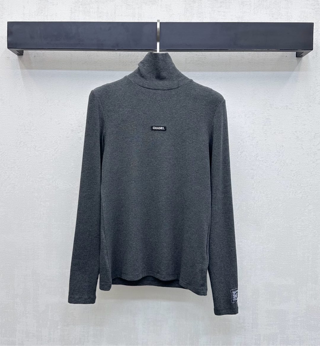 샤넬 25 신상 폴라 티