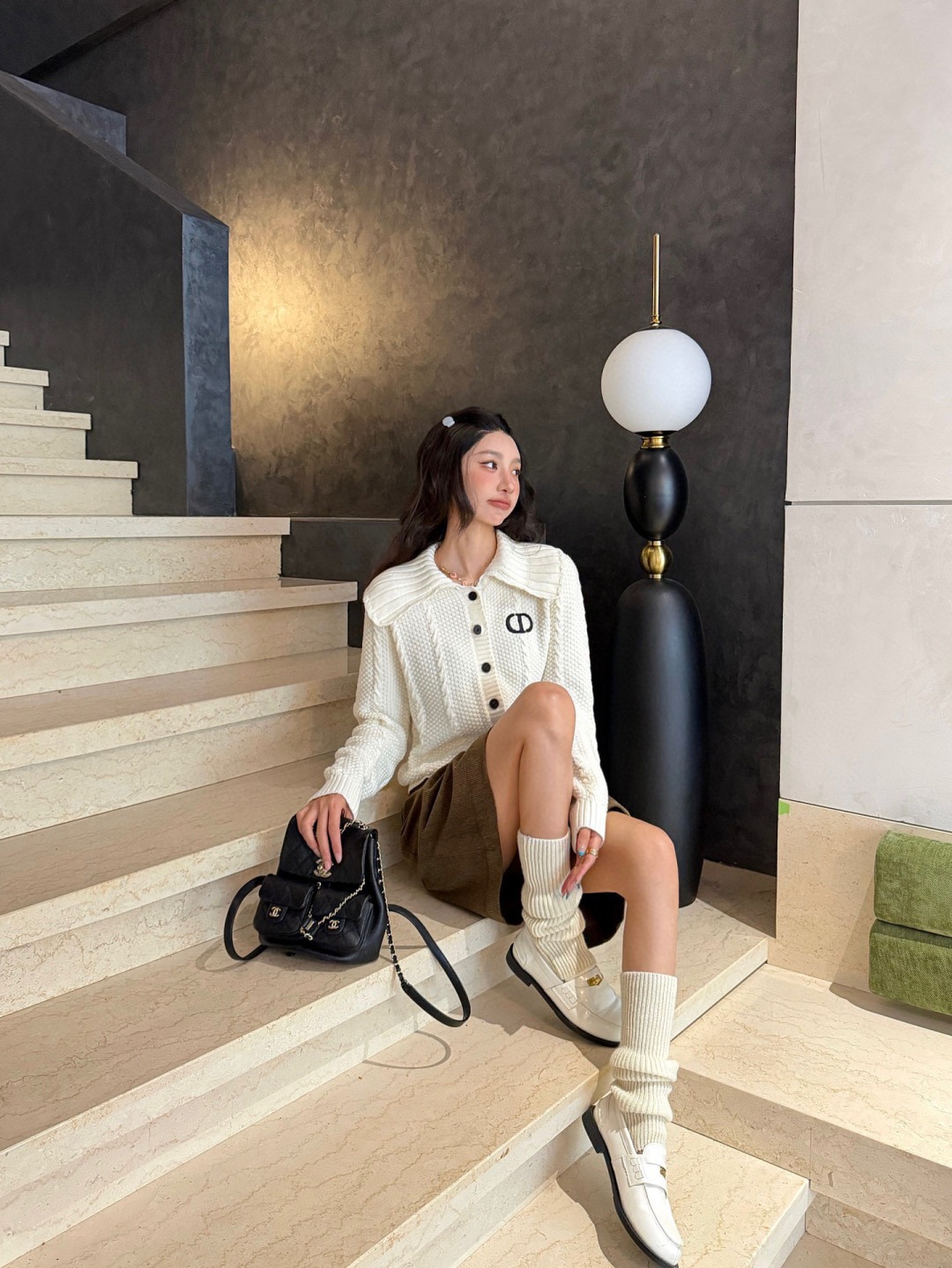 디올 신상 레터링 터틀넥 가디건