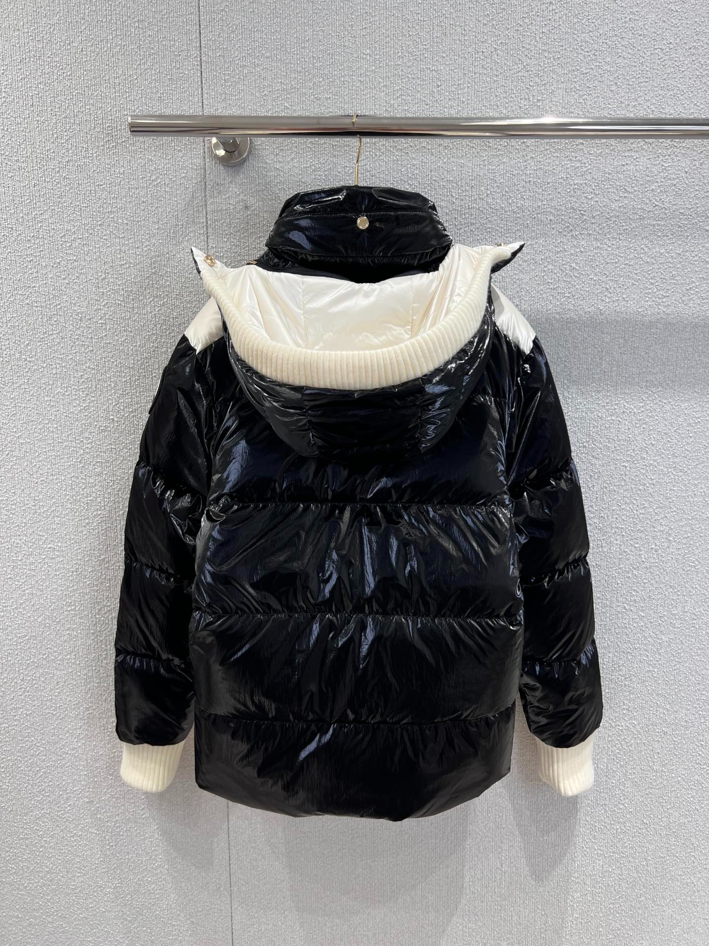 샤넬 25N 스키 시즌 후드 패딩 점퍼