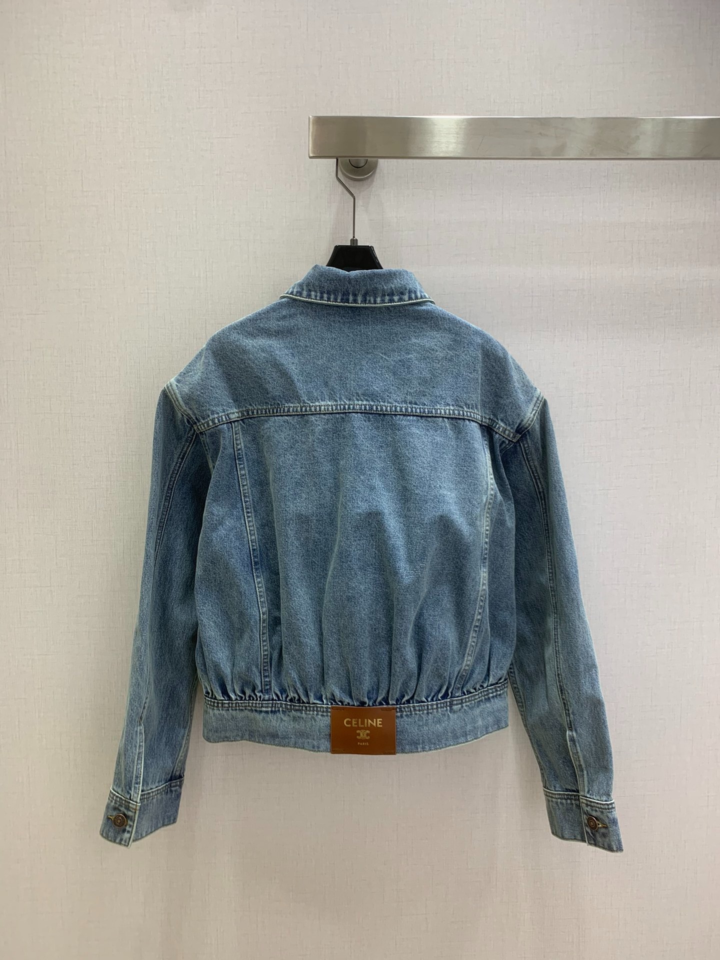 셀린느 26 초봄 신상 터틀넥 데님 집업 아우터