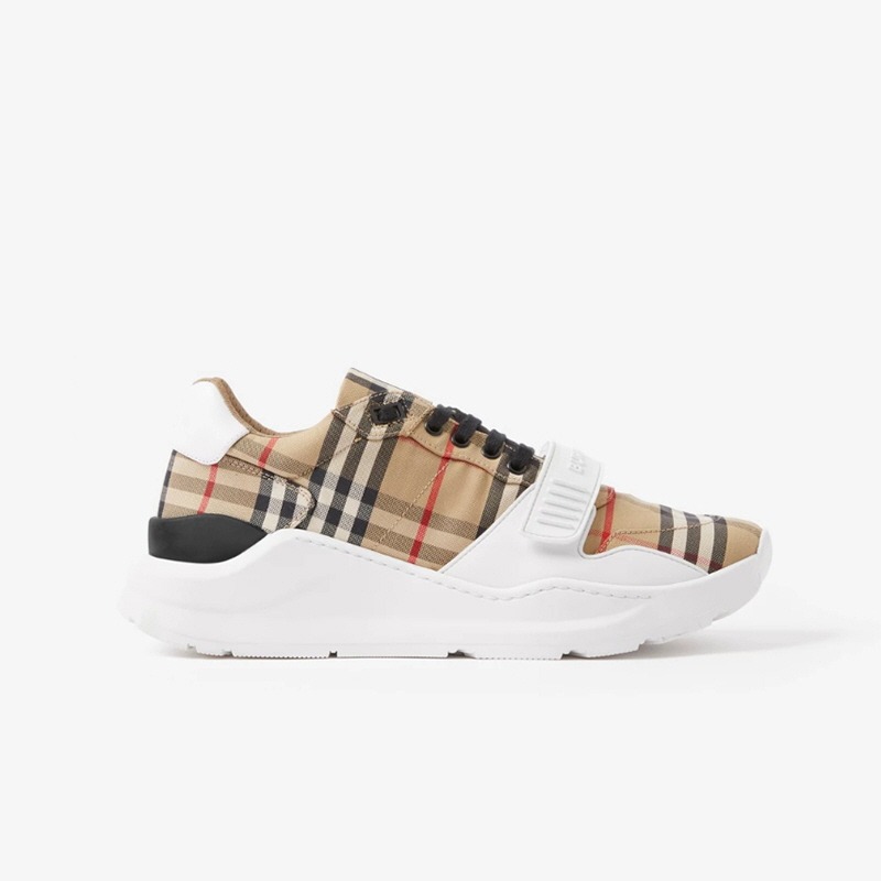 버버리 체크 스웨이드 레더 스니커즈