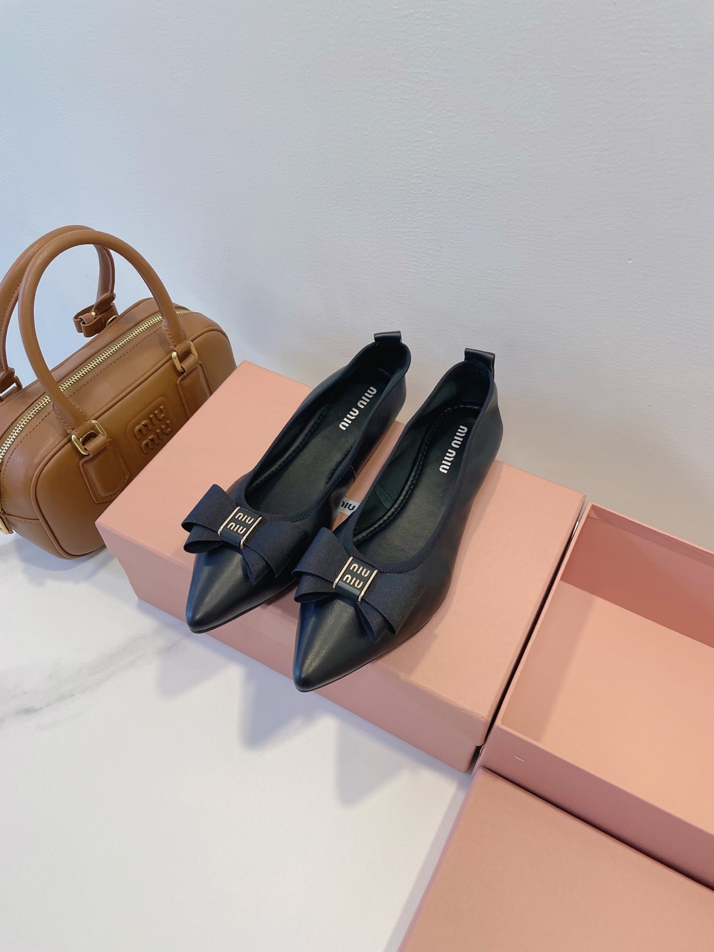 미우미우 신상 발레화