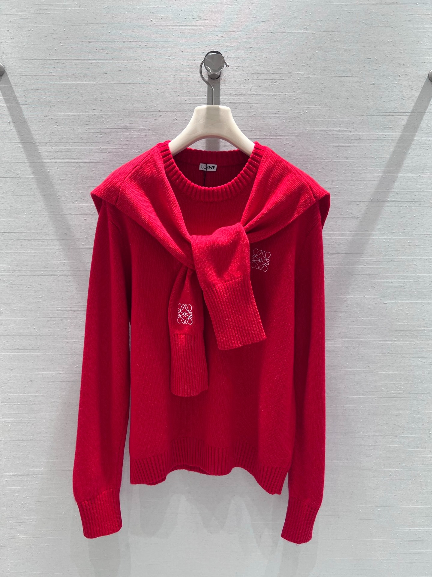 로에베 26SS 봄 신상 케이프 니트 스웨터