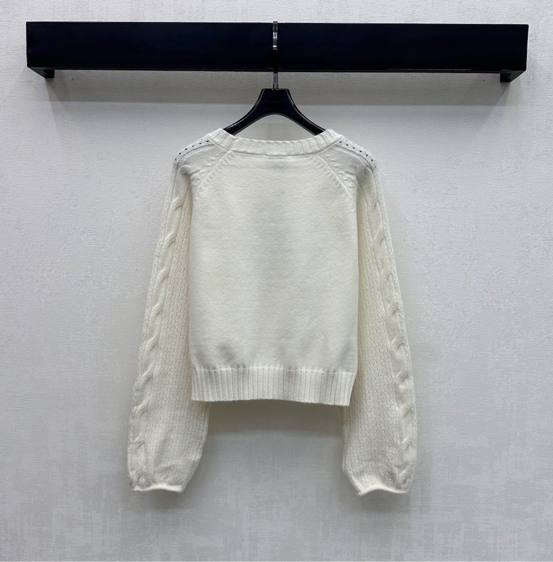 샤넬 26 신상 스탠드 라운드 니트 탑