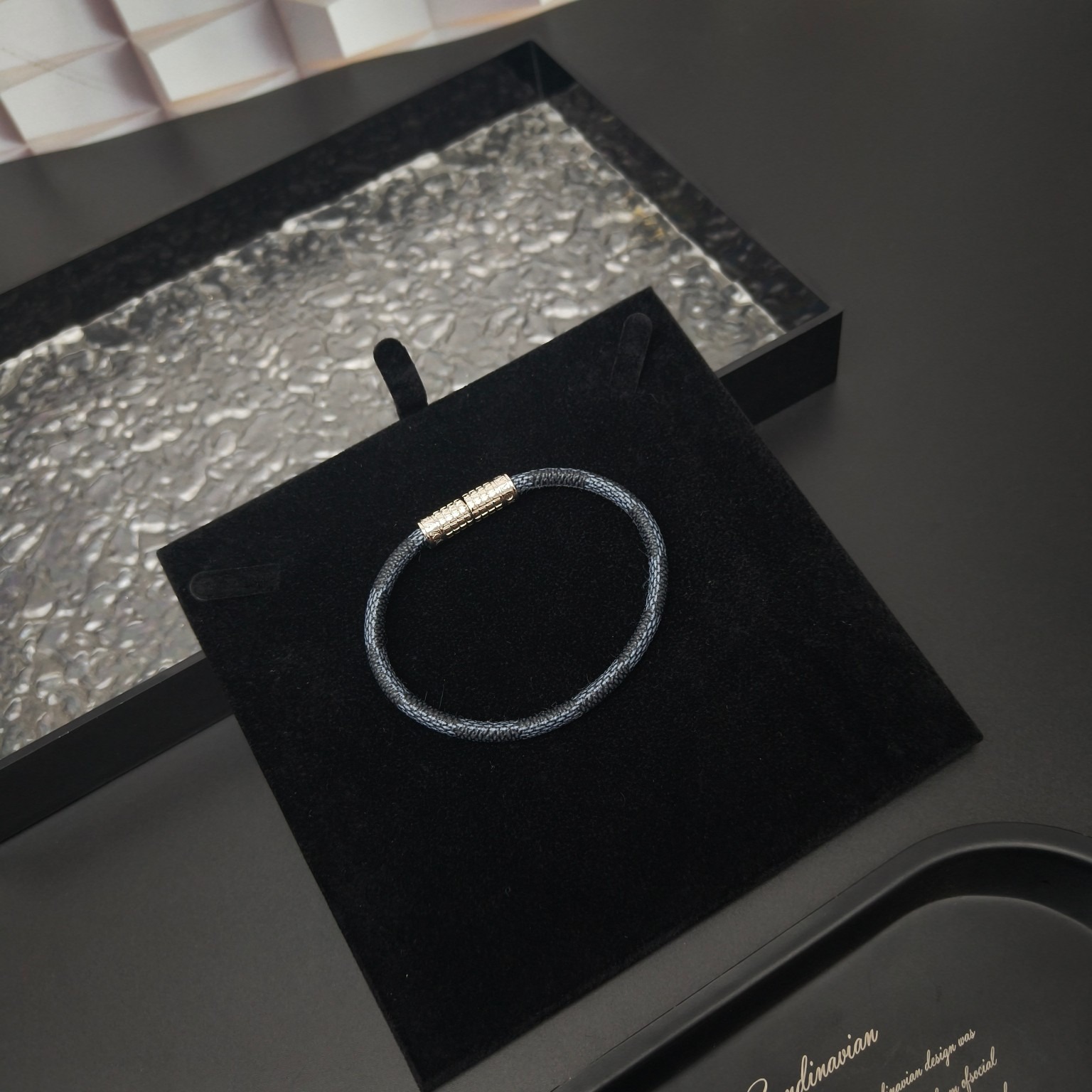 루이비통 DIGIT 팔찌