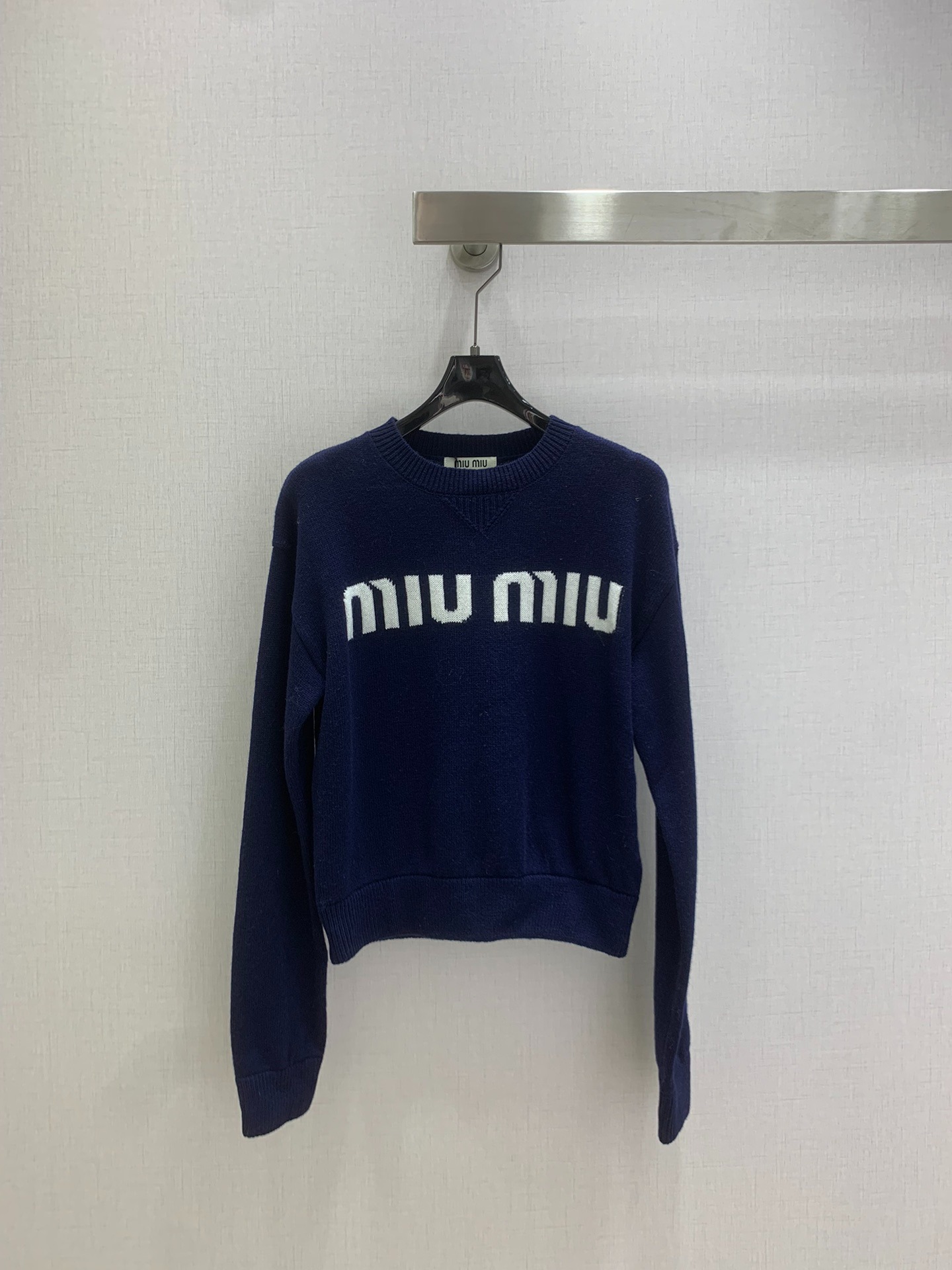 미우미우 25 신상 자카드 니트 스웨터