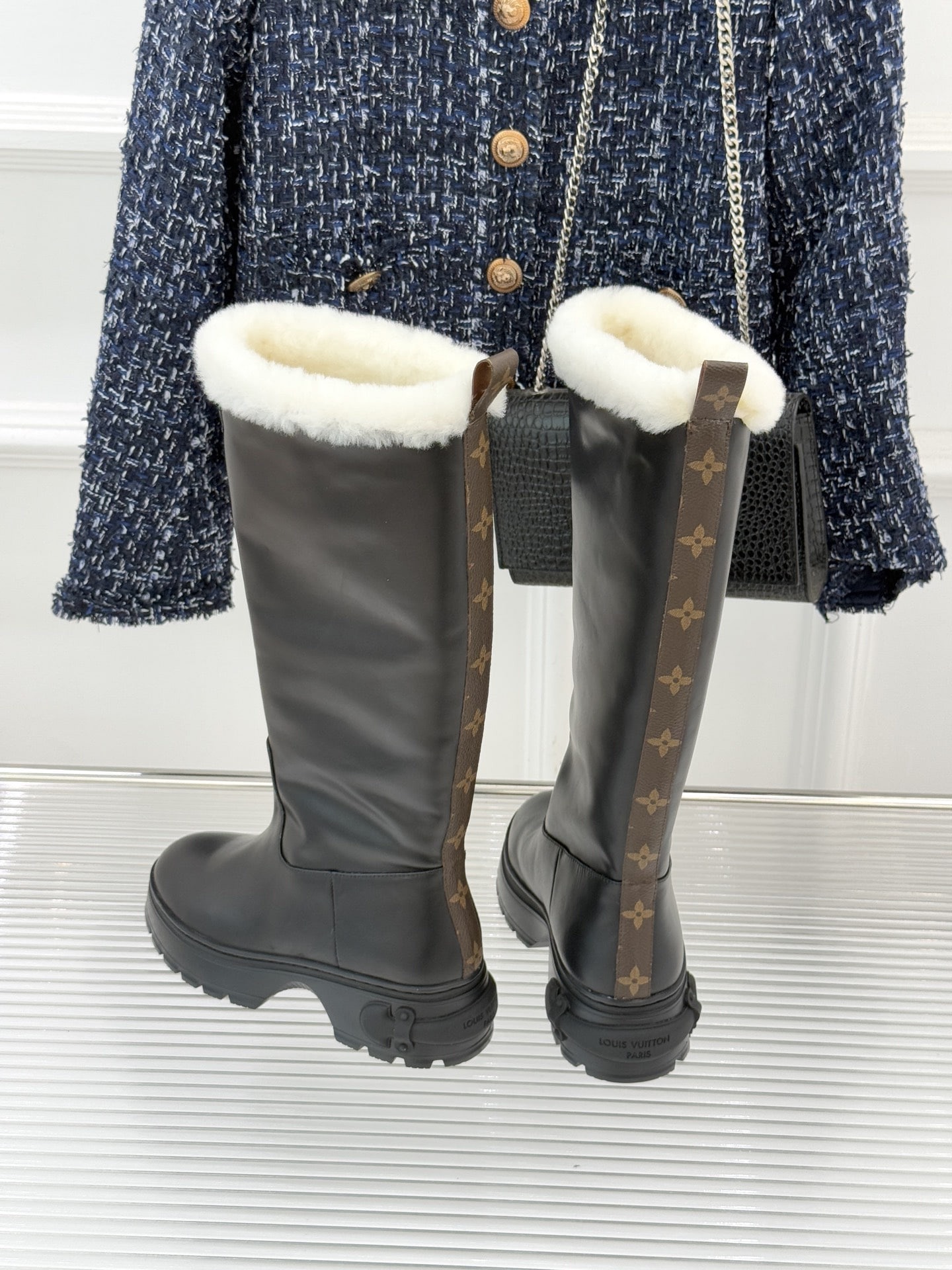 루이비통 25WF 신상 올오버 통굽부츠