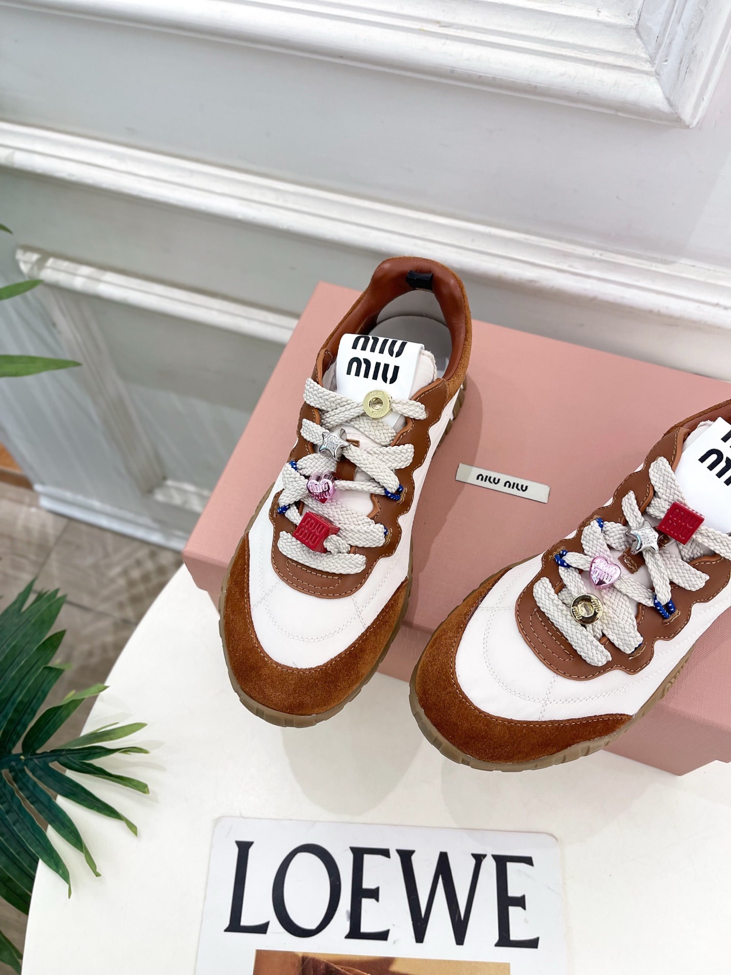 미우미우 26 신상 스니커즈