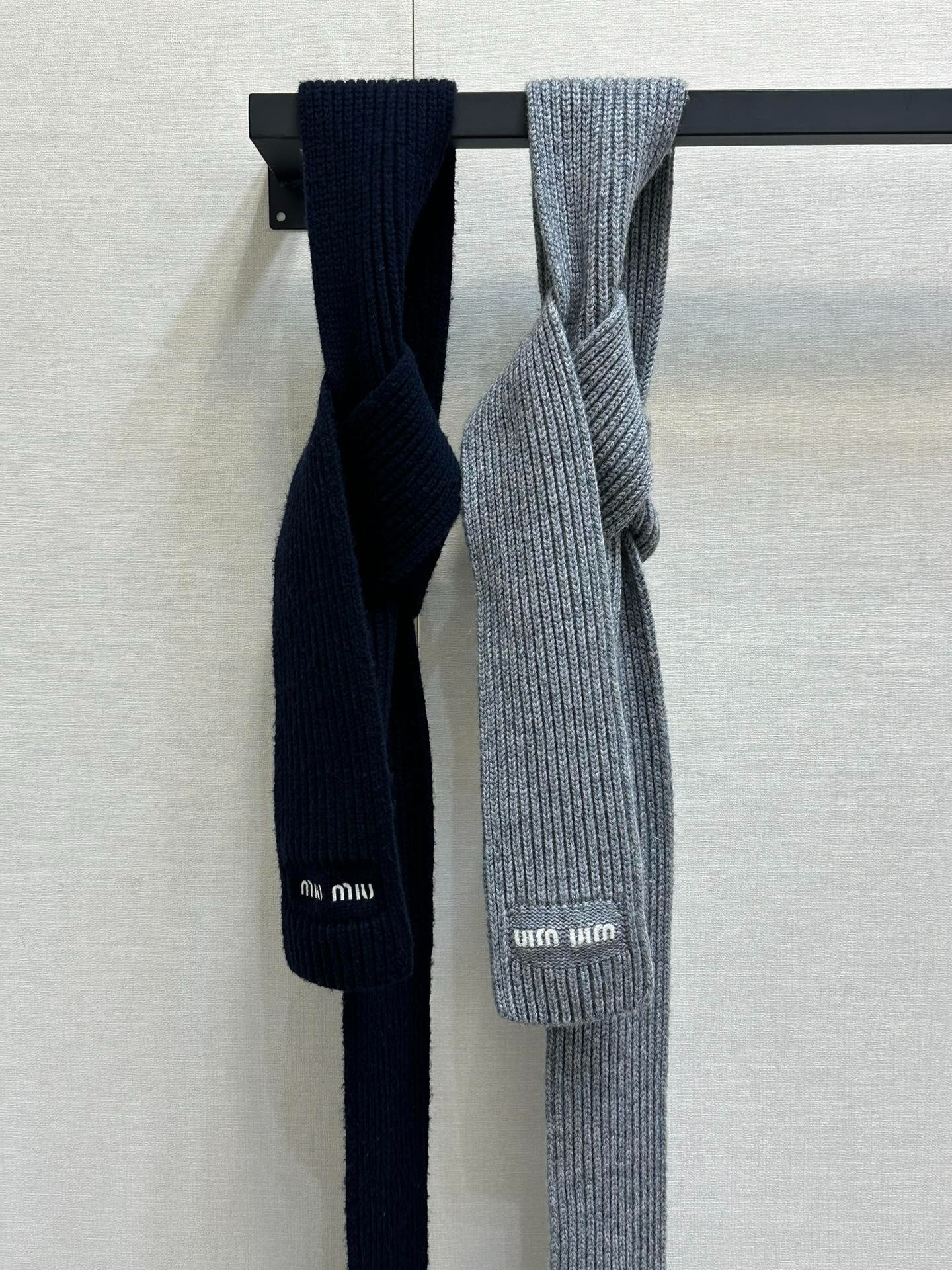 미우미우 25 신상 목도리