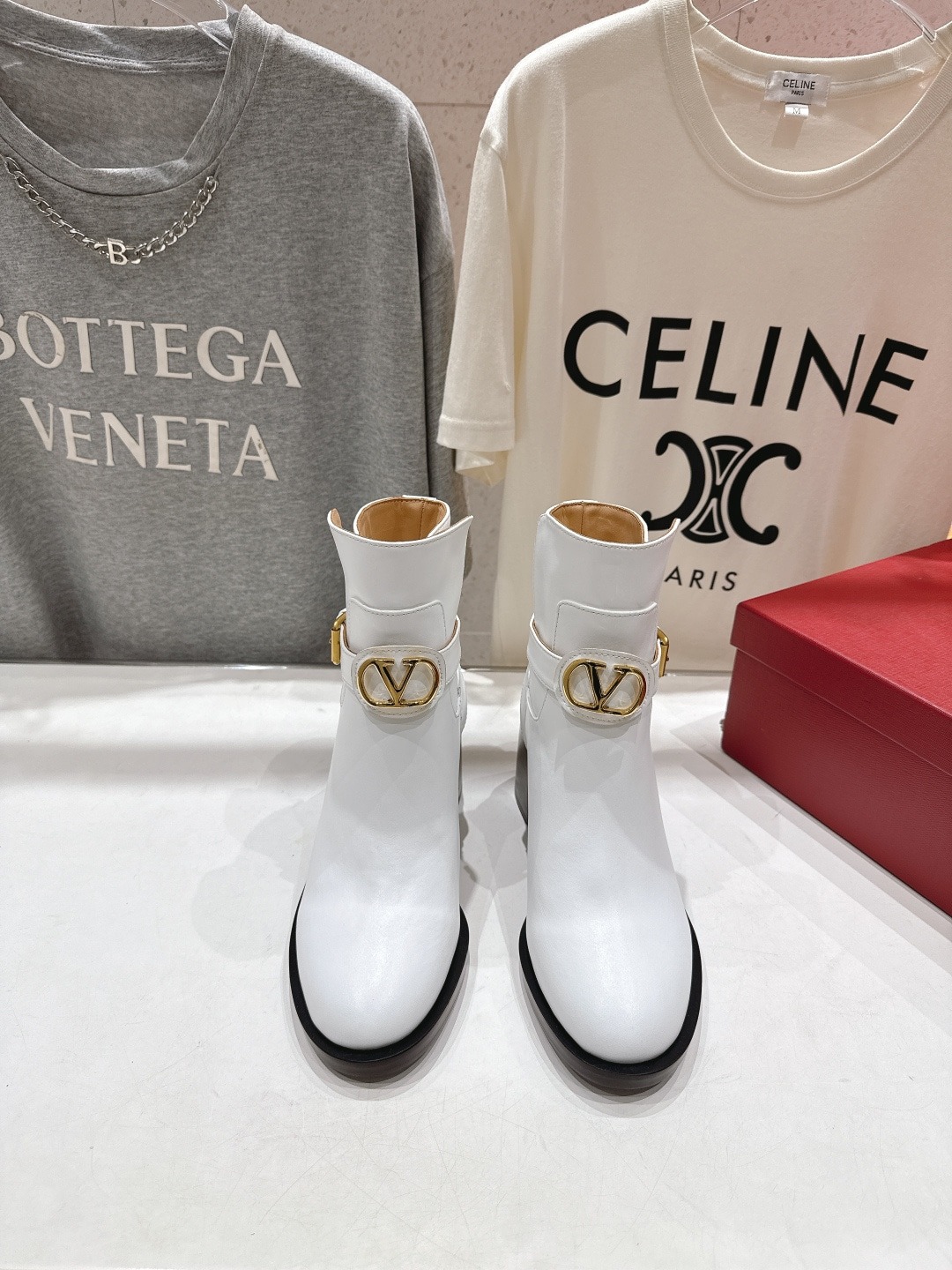 발렌티노 25ss 신상 첼시 부츠