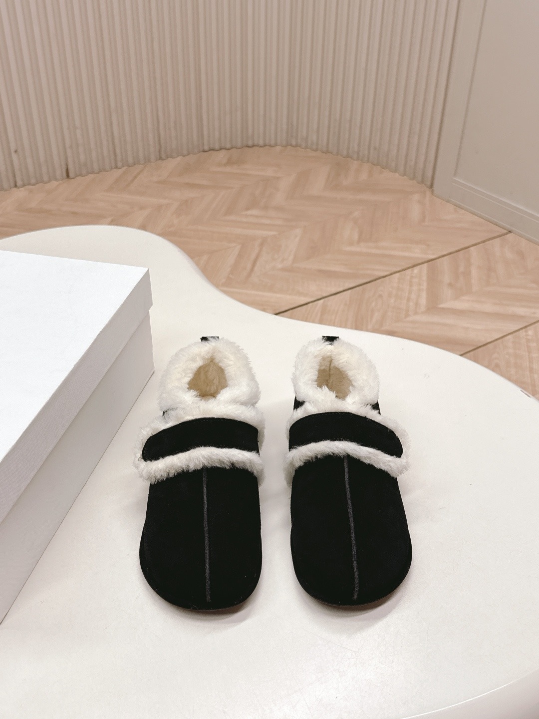 더로우 신상 양털 스니커즈