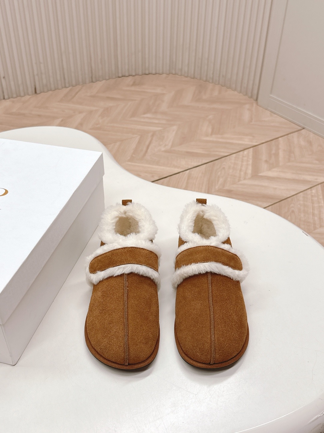 더로우 신상 양털 스니커즈