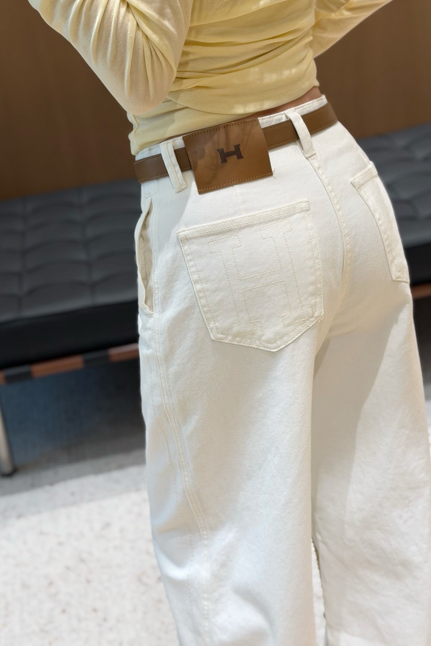 에르메스 신상 자수 데님 팬츠